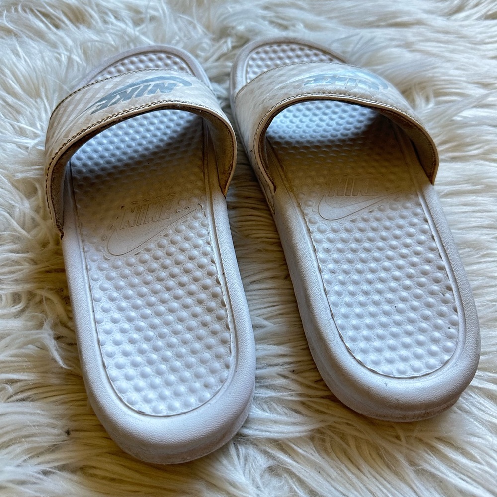 Nike cushion slides - Picture 4 of 7